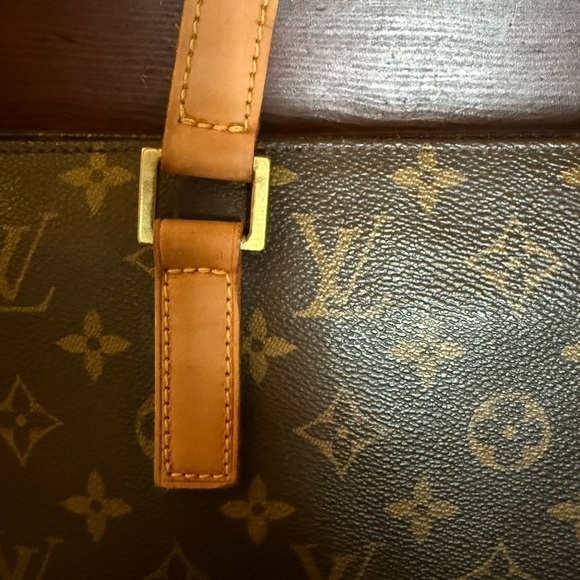 Louis Vuitton Luco Tote! - Picture 3 of 10